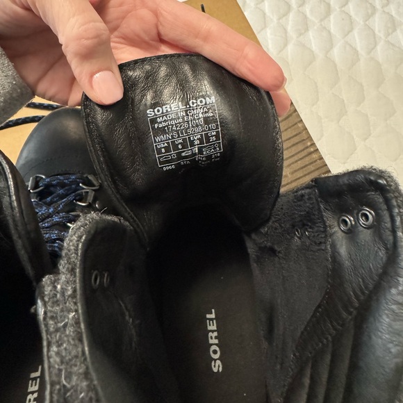 Sorel Boots - Picture 7 of 7